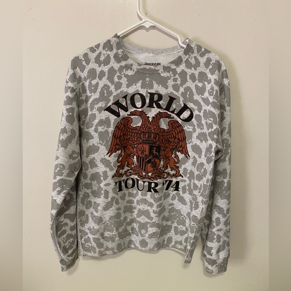 American Fighter Tops - AMERICAN HIGHWAY World Tour 1974-Women’s Leopard Sweat Shirt Size S